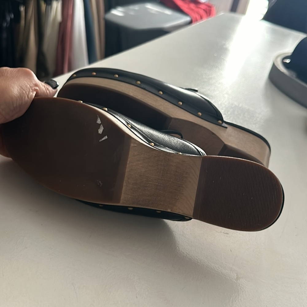 J. Crew black leather clogs with gold grommets size 6 - Picture 6 of 6